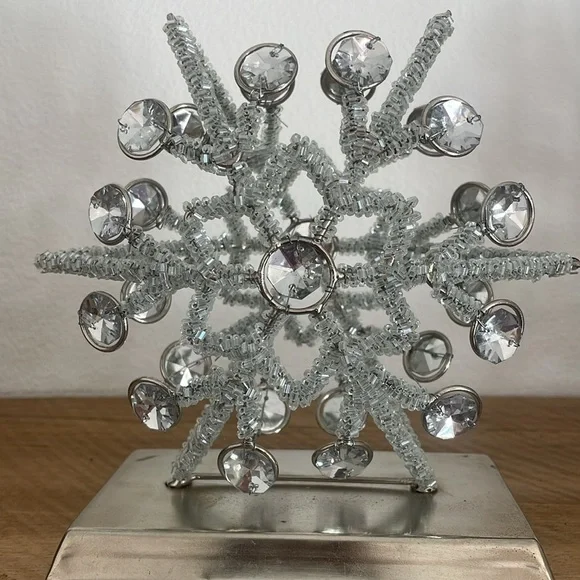 Elegant Silver Beaded Snowflake Stocking Holders – Set of 2 - Picture 2 of 10